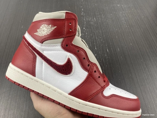HYPE (W) OG Jordan Chenille 1 DJ4891-061 Newstalgia High 0818